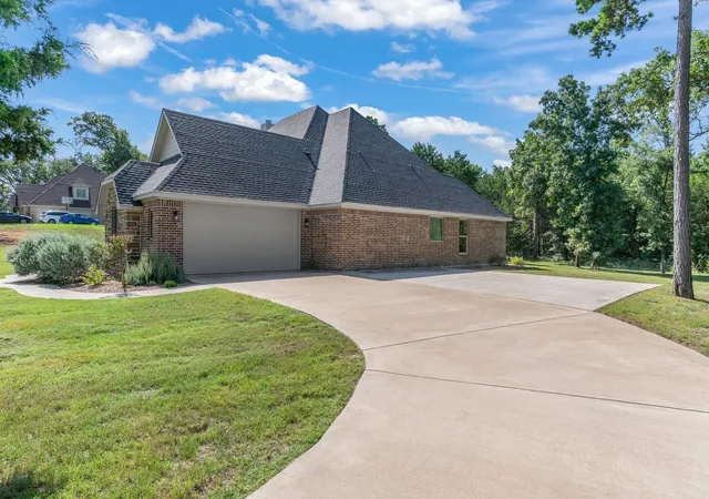 Homes for sale in Mineola, TX | 234 County Rd 2309, Mineola, TX 75773 | MLS# 21152503