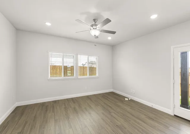Photo 4 of Townhouse for sale at 451 Sweet Spring Dr, Lavon, TX 75166 | MLS# 21153937 | Listing updated on 2026-08-31