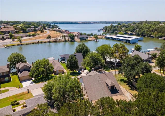 Photo 1 of Single family home for sale at 5012 Santa Elena Ct, Granbury, TX 76049 | MLS# 21153118 | Listing updated on 2026-08-25
