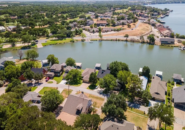 Photo 2 of Single family home for sale at 5012 Santa Elena Ct, Granbury, TX 76049 | MLS# 21153118 | Listing updated on 2026-08-25