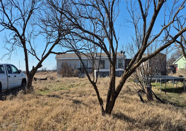 Homes for sale in Henrietta, TX | 701 State Hwy 148 N, Henrietta, TX 76365 | MLS# 21140892