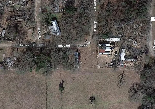 Photo 4 of Manufactured home for sale at 689 James, Kemp, TX 75143 | MLS# 21154001 | Listing updated on 2026-07-27