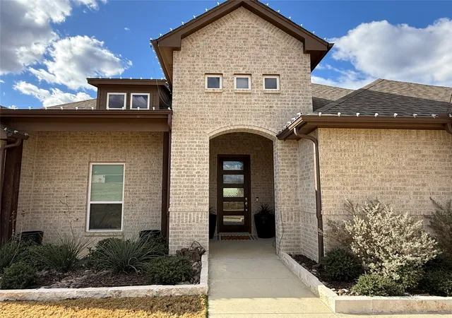 Homes for sale in Millsap, TX | 1021 Churchill Lane, Millsap, TX 76066 | MLS# 21139489