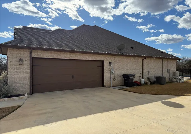 Homes for sale in Millsap, TX | 1021 Churchill Lane, Millsap, TX 76066 | MLS# 21139489