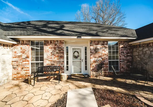 Homes for sale in Lindale, TX | 19757 County Road 444, Lindale, TX 75771 | MLS# 21154675