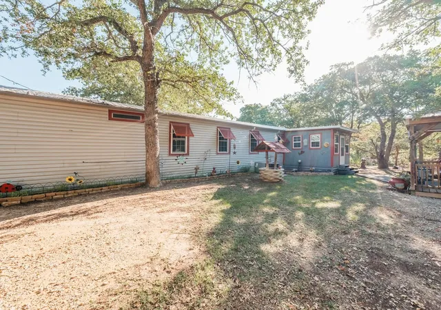 Homes for sale in Bowie, TX | 196 S Perch Rd, Bowie, TX 76230 | MLS# 21154673
