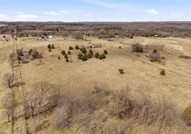 Homes for sale in Gainesville, TX | 550 County Road 297, Gainesville, TX 76240 | MLS# 21139838