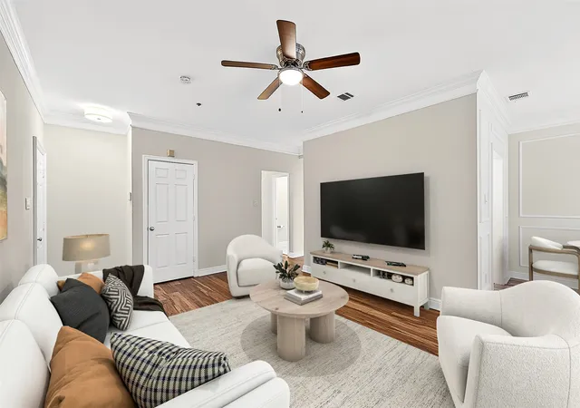 Photo 3 of Condo for sale at 5407 Bryan St #B104, Dallas, TX 75206 | MLS# 21152213 | Listing updated on 2026-08-24