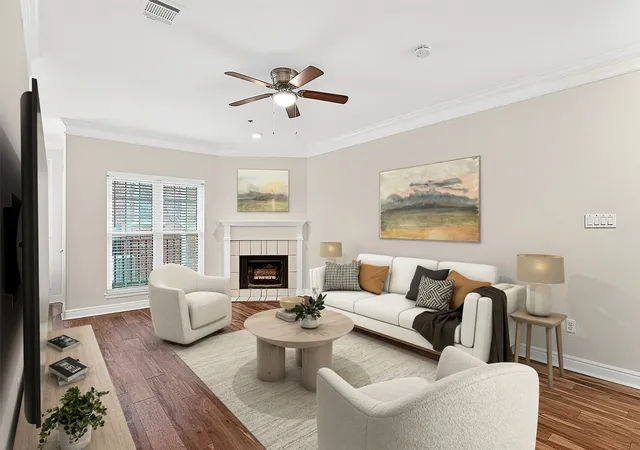 Listing Photo 5 - Condo for sale in building located at 5407 Bryan St, Dallas, TX 75206 - Unit #B104
