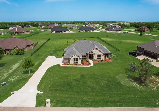 Homes for sale in Wills Point, TX | 1044 Encino Ct, Wills Point, TX 75169 | MLS# 21155129