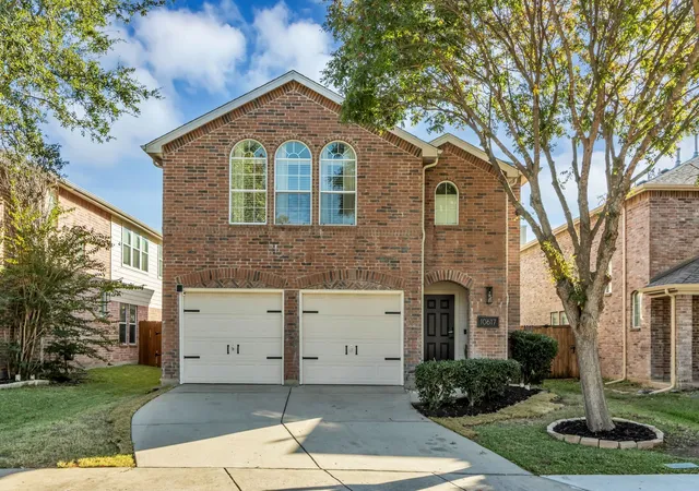 Photo 2 of Single family home for sale at 10617 Cochron Dr, Mc Kinney, TX 75072 | MLS# 21154523 | Listing updated on 2026-07-28