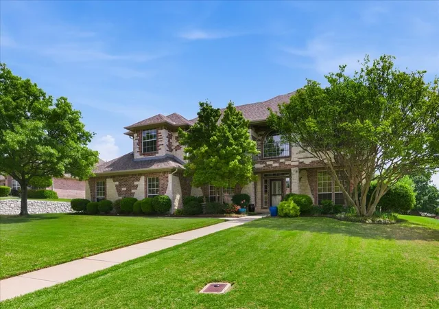 Photo 1 of Single family home for sale at 7517 Eagle Ridge Cir, Fort Worth, TX 76179 | MLS# 21147032 | Listing updated on 2026-08-30