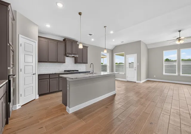 Photo 2 of Single family home for sale at 11213 Treehouse Trl, Justin, TX 76247 | MLS# 21153902 | Listing updated on 2026-07-17