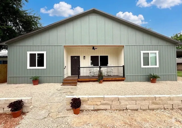 Homes for sale in Iredell, TX | 310 Eastland, Iredell, TX 76649 | MLS# 21156002