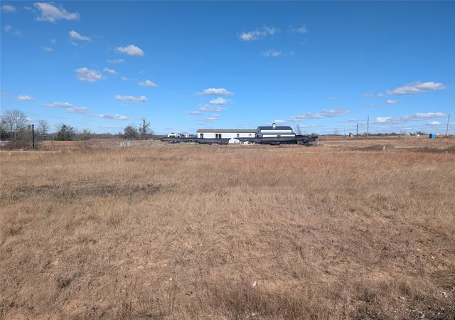 Photo 3 of Land for sale at 284 Victory Dr, Mabank, TX 75147 | MLS# 21156091 | Listing updated on 2026-07-28