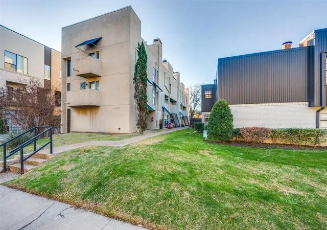 Photo 3 of Condo for sale at 4130 Newton Ave #D, Dallas, TX 75219 | MLS# 21156213 | Listing updated on 2026-08-25