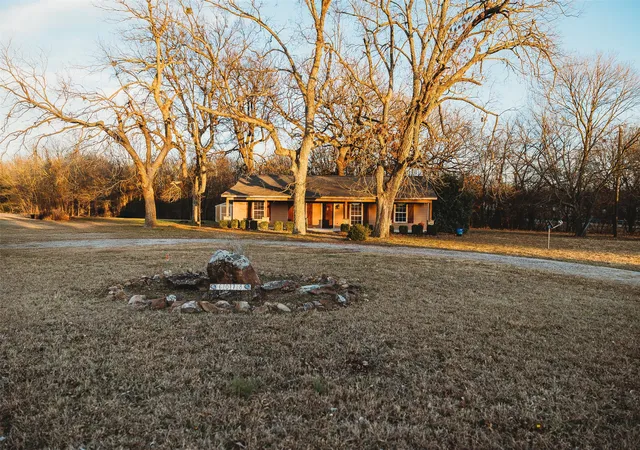2nd image of 6078 E Line Rd, Whitewright, TX 75491 | MLS# 21152807