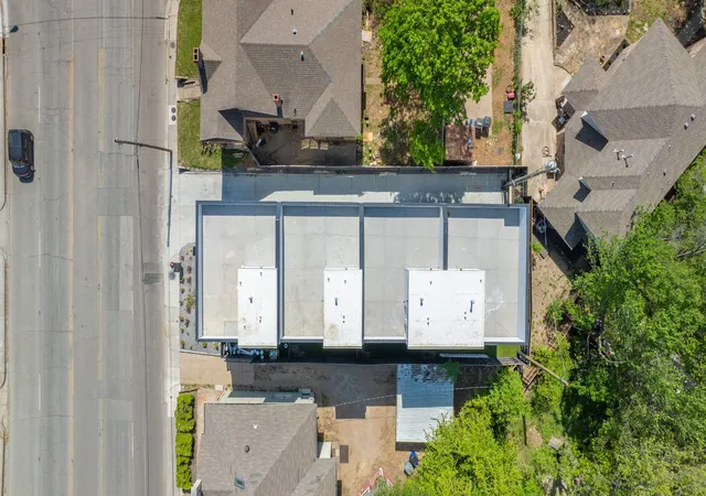 2nd image of 5705 Live Oak St, Dallas, TX 75206