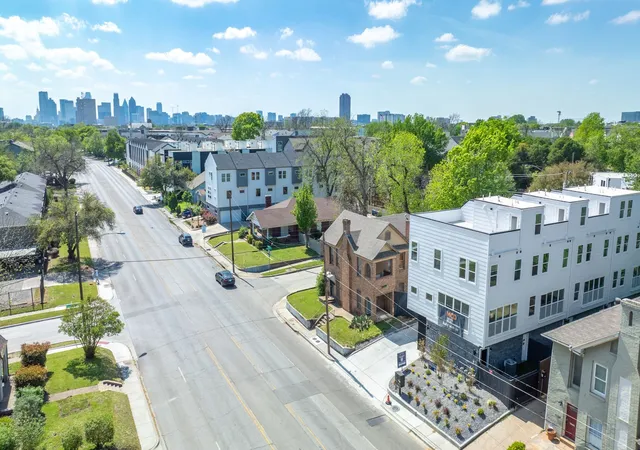 33rd image of 5705 Live Oak St, Dallas, TX 75206 | MLS# 21156401