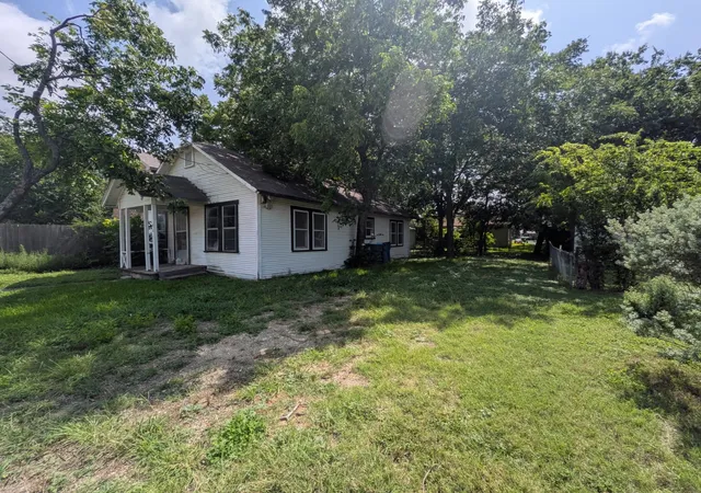 Homes for sale in Alvarado, TX | 502 N Spears St, Alvarado, TX 76009 | MLS# 21155866