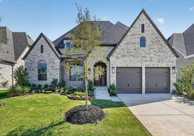 Photo 1 of Single family home for sale at 4813 Sandbrock Pkwy, Aubrey, TX 76227 | MLS# 21156271 | Listing updated on 2026-09-22