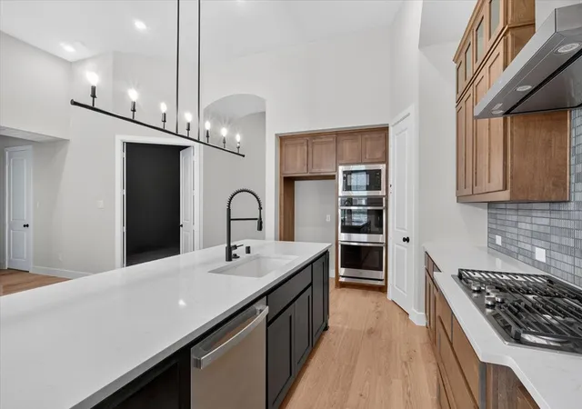 Photo 4 of Single family home for sale at 4813 Sandbrock Pkwy, Aubrey, TX 76227 | MLS# 21156271 | Listing updated on 2026-09-22