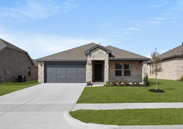Photo 1 of Sale Pending at 1908 Seminole Dr, Cleburne, TX 76033 | MLS# 21156735 | Listing updated on 2026-07-15
