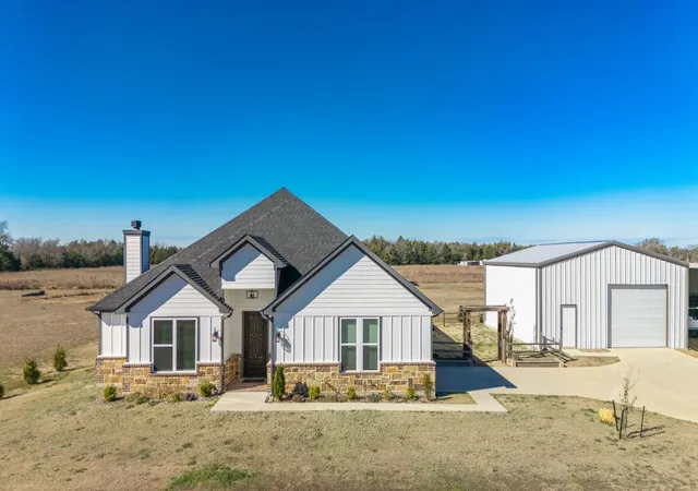 Photo 3 of Single family home for sale at 4280 County Road 3220, Lone Oak, TX 75453 | MLS# 21156813 | Listing updated on 2026-08-31