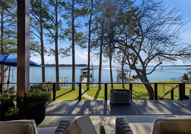 Photo 1 of Single family home for sale at 199 Seaside Dr, Gun Barrel City, TX 75156 | MLS# 21156031 | Listing updated on 2026-08-18
