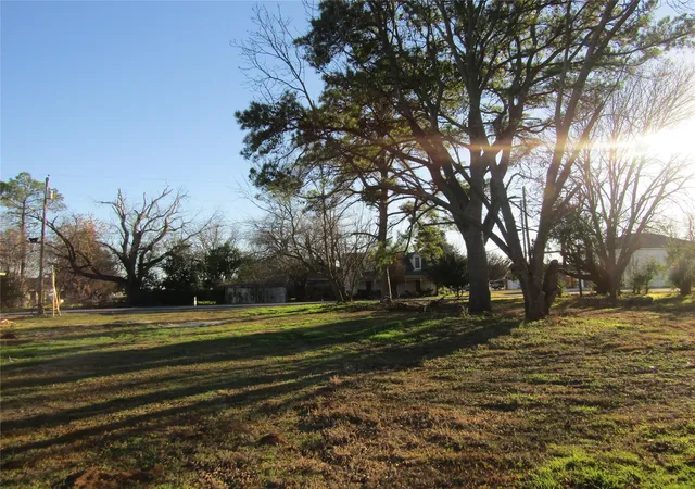 Photo 1 of Land for sale at 403 E Boyd Ave, Boyd, TX 76023 | MLS# 21154276 | Listing updated on 2026-08-27