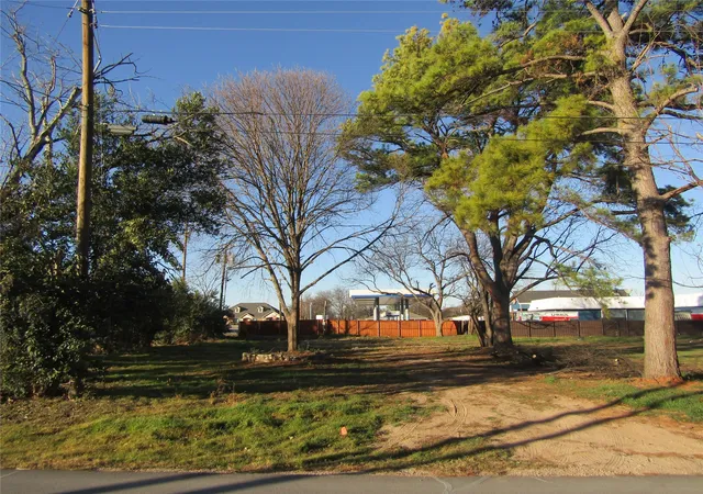 Photo 2 of Land for sale at 403 E Boyd Ave, Boyd, TX 76023 | MLS# 21154276 | Listing updated on 2026-08-27