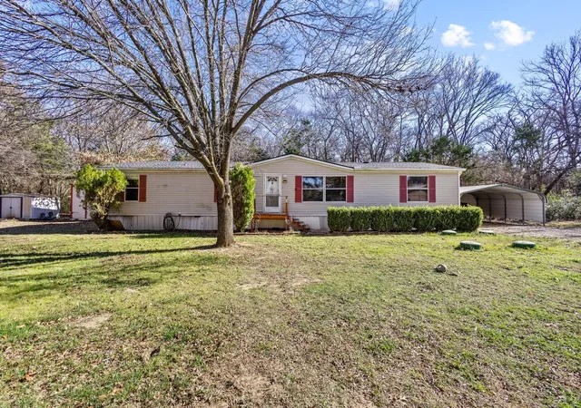 Homes for sale in Pottsboro, TX | 341 Pecan Pl Ln, Pottsboro, TX 75076 | MLS# 21153671