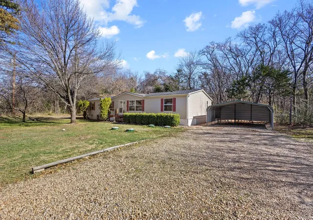 Homes for sale in Pottsboro, TX | 341 Pecan Pl Ln, Pottsboro, TX 75076 | MLS# 21153671