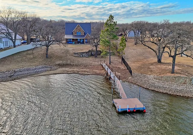 Photo 1 of Single family home for sale at 202 Storey Rd, Nocona, TX 76255 | MLS# 21157134 | Listing updated on 2026-08-27
