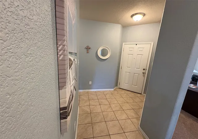 3rd image of 1213 Walnut Cliff Ct, Fort Worth, TX 76179 | MLS# 21155547
