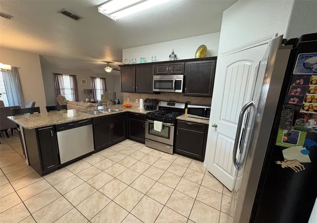 4th image of 1213 Walnut Cliff Ct, Fort Worth, TX 76179 | MLS# 21155547