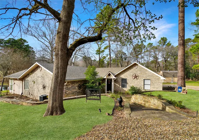 Homes for sale in Holly Lake Ranch, TX | 120 Rainbow Cvs, Holly Lake Ranch, TX 75765 | MLS# 21157256