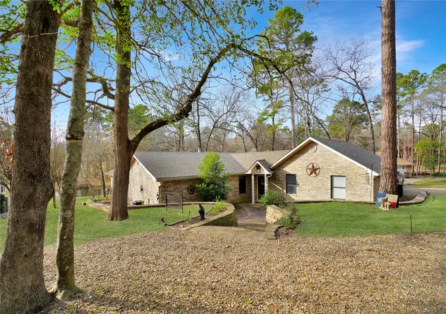 Homes for sale in Holly Lake Ranch, TX | 120 Rainbow Cvs, Holly Lake Ranch, TX 75765 | MLS# 21157256