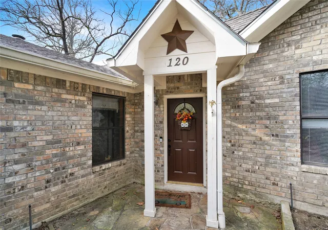 Photo 4 of Single family home for sale at 120 Rainbow Cvs, Holly Lake Ranch, TX 75765 | MLS# 21157256 | Listing updated on 2026-09-26