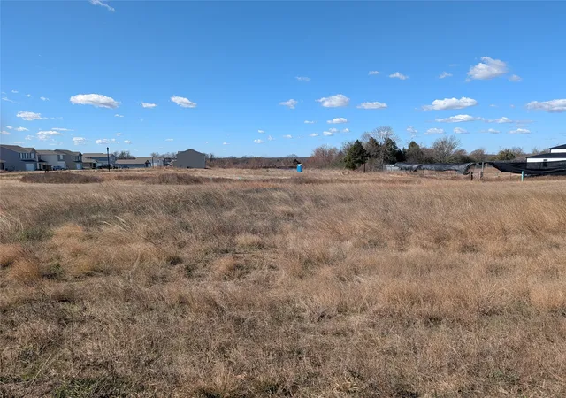 Photo 2 of Land for sale at 280 Victory Dr, Mabank, TX 75147 | MLS# 21157328 | Listing updated on 2026-07-28