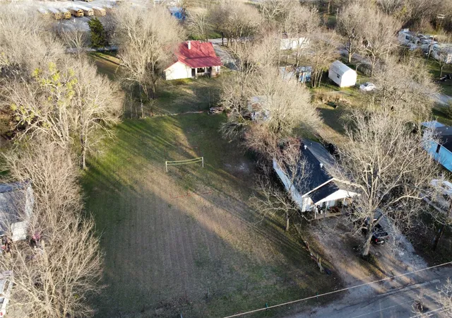 Photo 3 of Land for sale at 513 S San Antonio St, Wolfe City, TX 75496 | MLS# 21153490 | Listing updated on 2026-07-12
