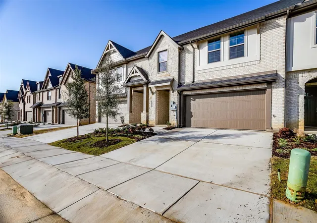 1st image of 6820 Neals Wy, Arlington, TX 76001 | MLS# 21157444