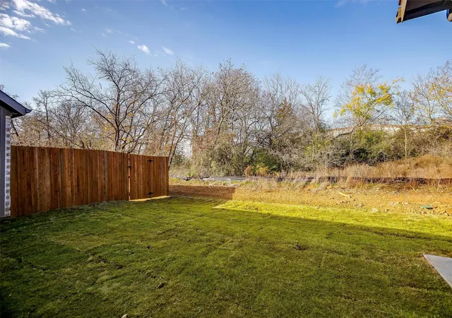 39th image of 6820 Neals Wy, Arlington, TX 76001 | MLS# 21157444