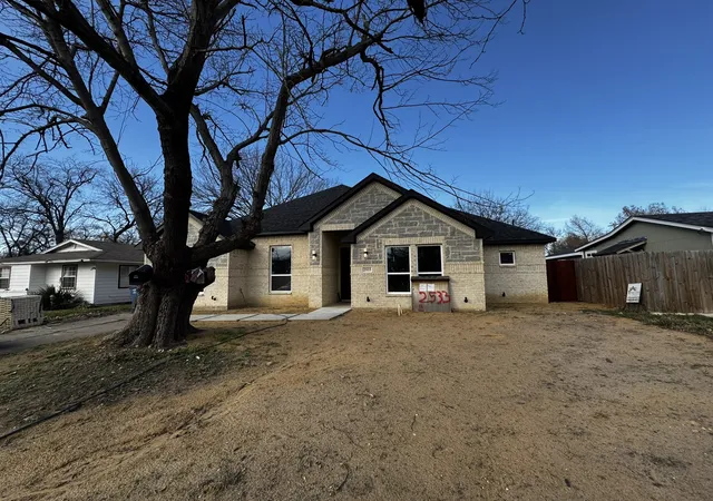 Photo 1 of Single family home for sale at 2533 Jonesboro Ave, Dallas, TX 75228 | MLS# 21153521 | Listing updated on 2026-08-20