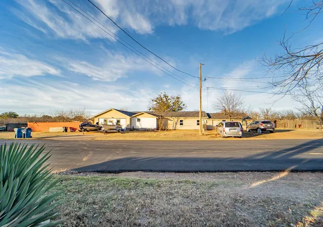 Homes for sale in Breckenridge, TX | 1318 W 2nd St, Breckenridge, TX 76424 | MLS# 21157487