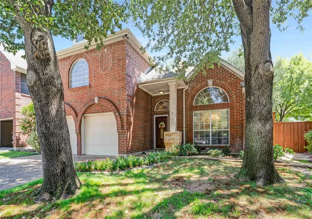 Photo 1 of Single family home for sale at 9352 Riverwalk Ln, Irving, TX 75063 | MLS# 21138445 | Listing updated on 2026-08-28