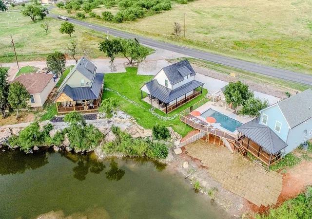 Homes for sale in Possum Kingdom Lake, TX | 1525 Mcadams Rd #C, Possum Kingdom Lake, TX 76449 | MLS# 21156971