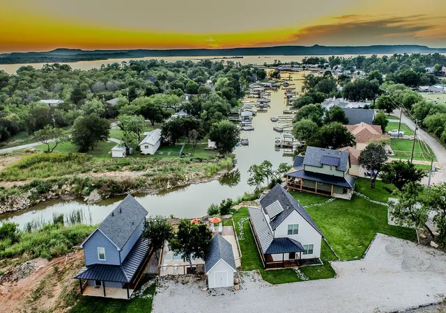 Homes for sale in Possum Kingdom Lake, TX | 1525 Mcadams Rd #C, Possum Kingdom Lake, TX 76449 | MLS# 21156971