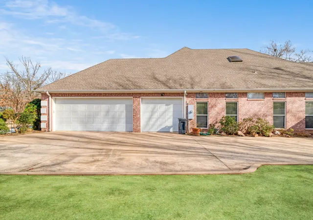 Homes for sale in Powderly, TX | 283 Butternut Ln, Powderly, TX 75473 | MLS# 21157784