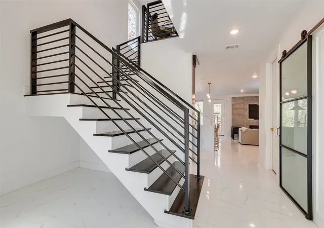 Photo 3 of Single family home for sale at 1001 Coke Dr, Arlington, TX 76010 | MLS# 21157630 | Listing updated on 2026-07-23